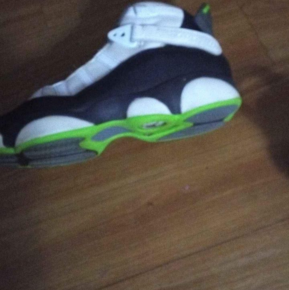 JORDAN 6 RINGS - Picture 4 of 6